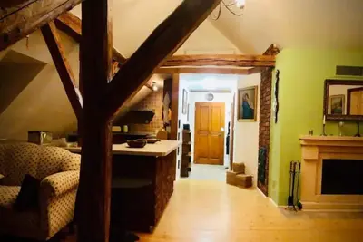 Image de Town hall square loft apartment