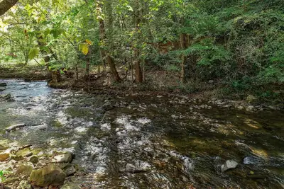 Whispering Creek Cabin located on Cosby Creek