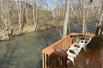 Image de Gray's Place on Cosby Creek