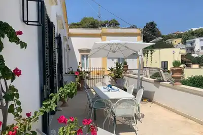 Image de Appartement de vacances Castro Marina pour 1 - 6 personnes avec 2 chambres à coucher - Appartement d