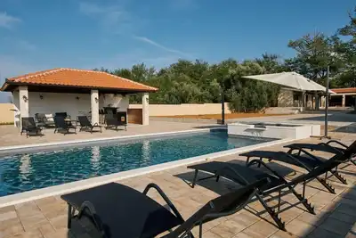 Image de Maison de vacances Privlaka pour 1 - 10 personnes avec 4 chambres à coucher - Maison de vacances