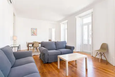 Image de Fantastic Duplex - Center of Lisbon with metro on the door