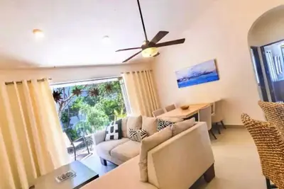 Image de Marbella Condo in the Hotel Zone.