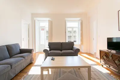 Image de Fantastic duplex in the center of Lisbon - metro at the door