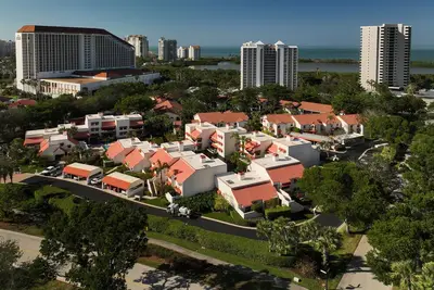 Image de Pelican Bay 2-bedroom condo available from March.
