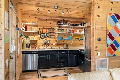 Image de Condo Overlooking Slopes!