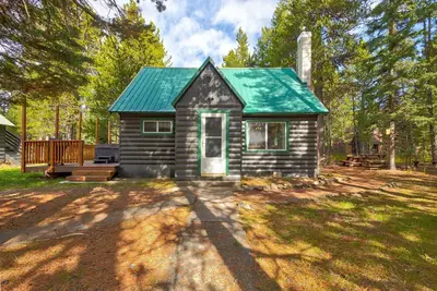 Image de Mama Bear's Kozy Kabin Nestled in Beautiful Island Park, Idaho