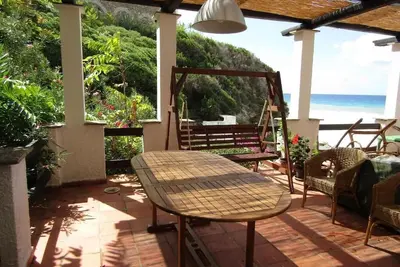 Image de Appartement 'Villa La Ficuzza' avec vue sur la mer, Wi-Fi et climatisation
