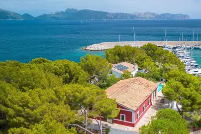 Image de Stunning villa with sea views & pool & a/c for 10