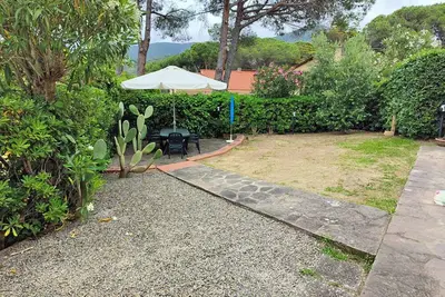 Image de Beautiful three-room apartment with 2 full bathrooms less than 10 minutes walk to the  beach