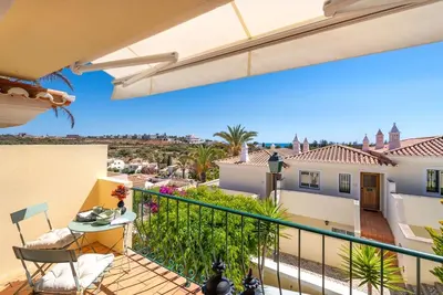 Image de Attractive apartment near the beach and town centre, Ac, fibre optic internet