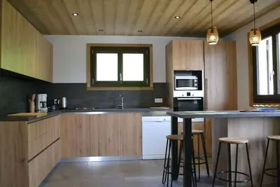 Image de Chalet 3 chambres, balcon, parking, animaux admis, 8 pers.