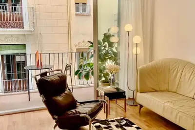 Image de Stunning Designer 2 Bed Apt in Glorious Gràcia