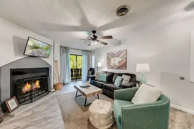 Image de River's  Song  Condo  #203