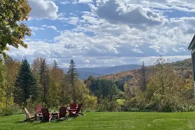 Image de Scenic Historic Farmhouse Getaway • Epic Views & Rustic Charm
