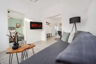 Image de GemĂĽtliche & Stylische Wohnung KĂĽche Wifi Tv