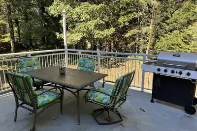 Image de 3Bdrm \/ 2. 5 bath 2 story quiet neat home. located in Fayetteville close Trilith