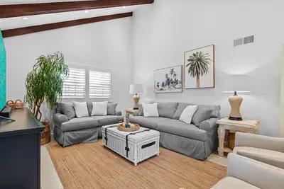 Image de Luxurious Villa! Walk to Beach, Heated Pool, Resort Amenities, Gulf and more!