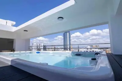 Image de 2 Jacuzzis/barbacoa/bar/cine/gimnasio