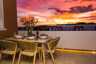 Image de Magnifique penthouse avec vue incroyable sur la mer, terrain de golf et Teide!