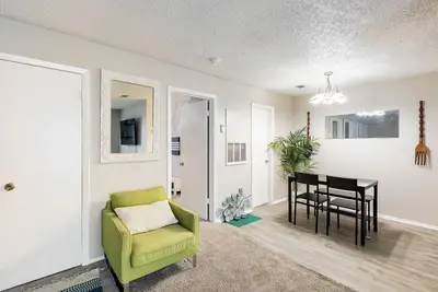 Image de Cozy Downtown Arlington Stay – Minutes from At&T Stadium!