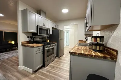 Image de Dellwood Den Retreat - Your Ak basecamp near downtown Wasilla
