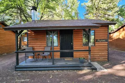 Image de Poplars Cabin at Lazy Oaks Resort