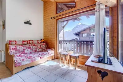 Image de À 50m des pistes de ski, 2ème étage, balcon, parking, télévision, casier à ski, 51m², Morzine