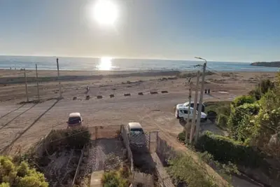Image de Appartement banana plage avec balcon privé vu mer