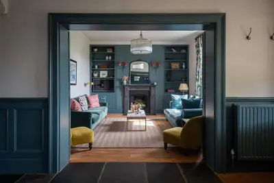Image de Hummingbird House - a cottage that sleeps 11 guests in 5 bedrooms