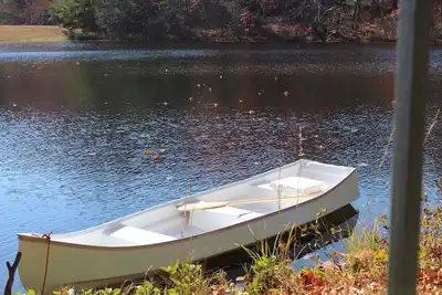 Image de Mountain Lake Cottage- Cozy cottage with lake view