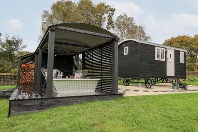 Image de Dragonfly Shepherd'S Hut, pet friendly, with a garden in Aberaeron