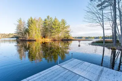 Image de Hiawatha Snow'd Inn: Unleash Summer Adventure in Hiawatha National Forest