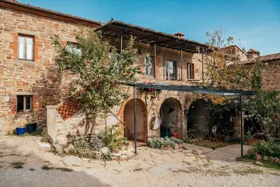 Image de Appartement 'Reggioli- Appartamento Del Cestaio' avec vue montagne, jardin partagé et balcon