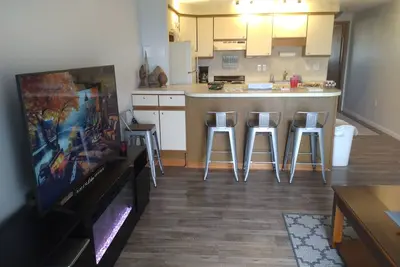 Image de Oscoda Condo on the shore of Lake Huron. Ausable Township 800 feet of Beach.