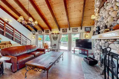 Image de Wishing Well cabin near Yosemite, Bass Lake
