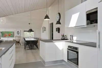 Image de \"Adelmine\" - 600m from the sea by Interhome