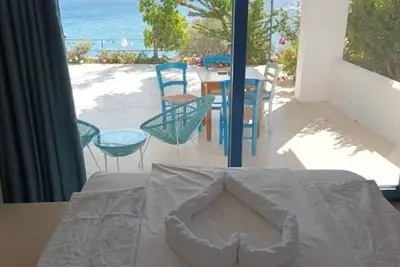 Image de Well-equipped apartments just 30 m from the beach