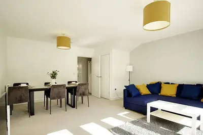 Image de Reading Close to all amenities\/Sleeps 8\/w\/Parking