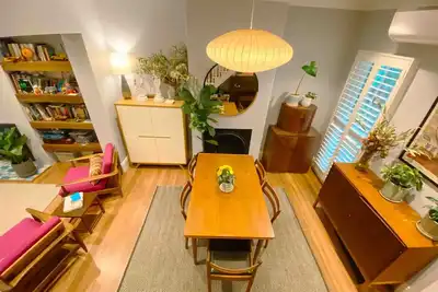 Image de A Timeless Terrace house of Elegance and Style\n