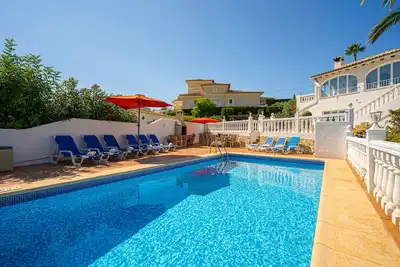 Image de Schöne Villa für 10 pax in der Nähe von Moraira mit Privatem Pool und Meerblick