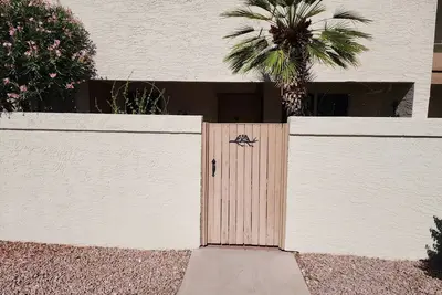 Image de Beautiful, remodeled 2/2 ground floor condo in Phoenix / Paradise Valley, Az.