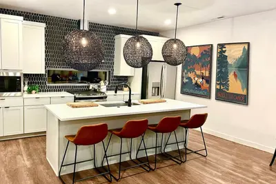 Image de Luxury Retreat–Close to Snowbasin, Wasatch Peaks Ranch & Near Slc /Park City
