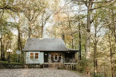 Image de Discover Tranquility: Welcome to Firefly Cottage, Your Peaceful Retreat