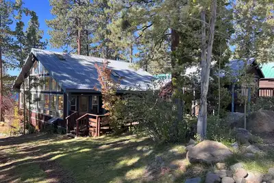 Image de Amazing location! Private community borders Nevada Beach.