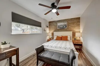 Image de 2Bedroom home centrally located on MainSt
