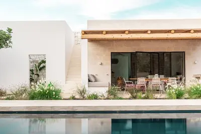 Image de Rust, Luxe en Genieten Tussen de Olijfbomen in Deze Nieuwe Villa