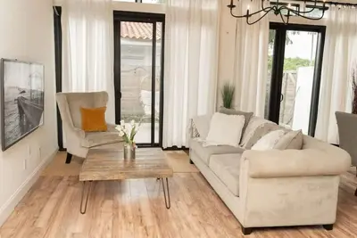 Image de 5min to Beach/6min 2 Aventura Mall/close 2 Wynwood