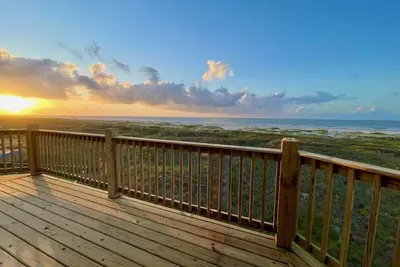 Image de Brand new home on the beach in Matagorda