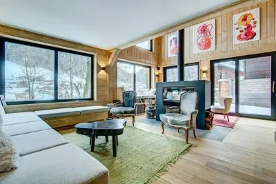 Image de Chalet, à 200m des pistes de ski, 2ème étage, vue montagne, piscine, sauna, terrasse